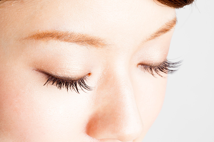 眉下切開術とは？